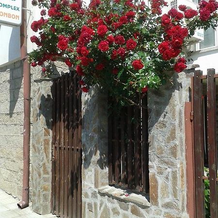 Bonbon Guest House Панагюриште Екстер'єр фото